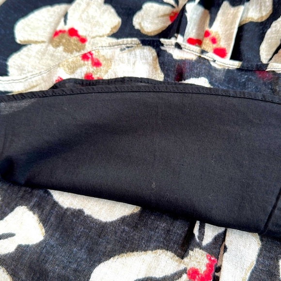 GAP Black Floral Skirt - Picture 3 of 4